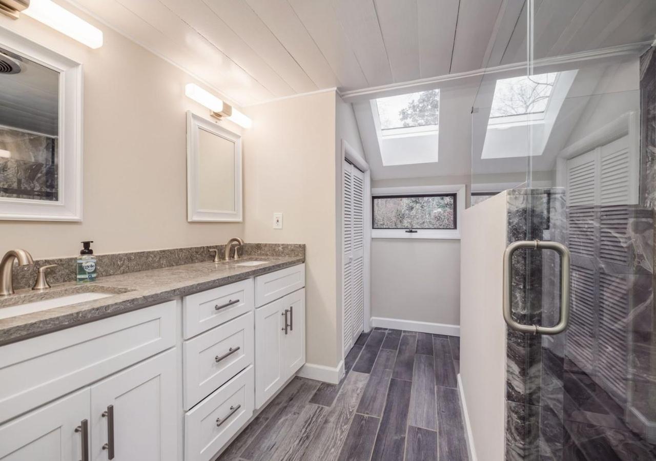 2 Bedroom Newly Renovated Waterfront Home; 10 Min From Mgm & The Gaylord Fort Washington Exterior foto